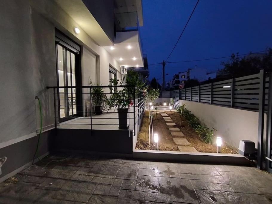 Floral Home 1 - Ground Floor Apt With Courtyard And Private Parking! Athens Exterior photo