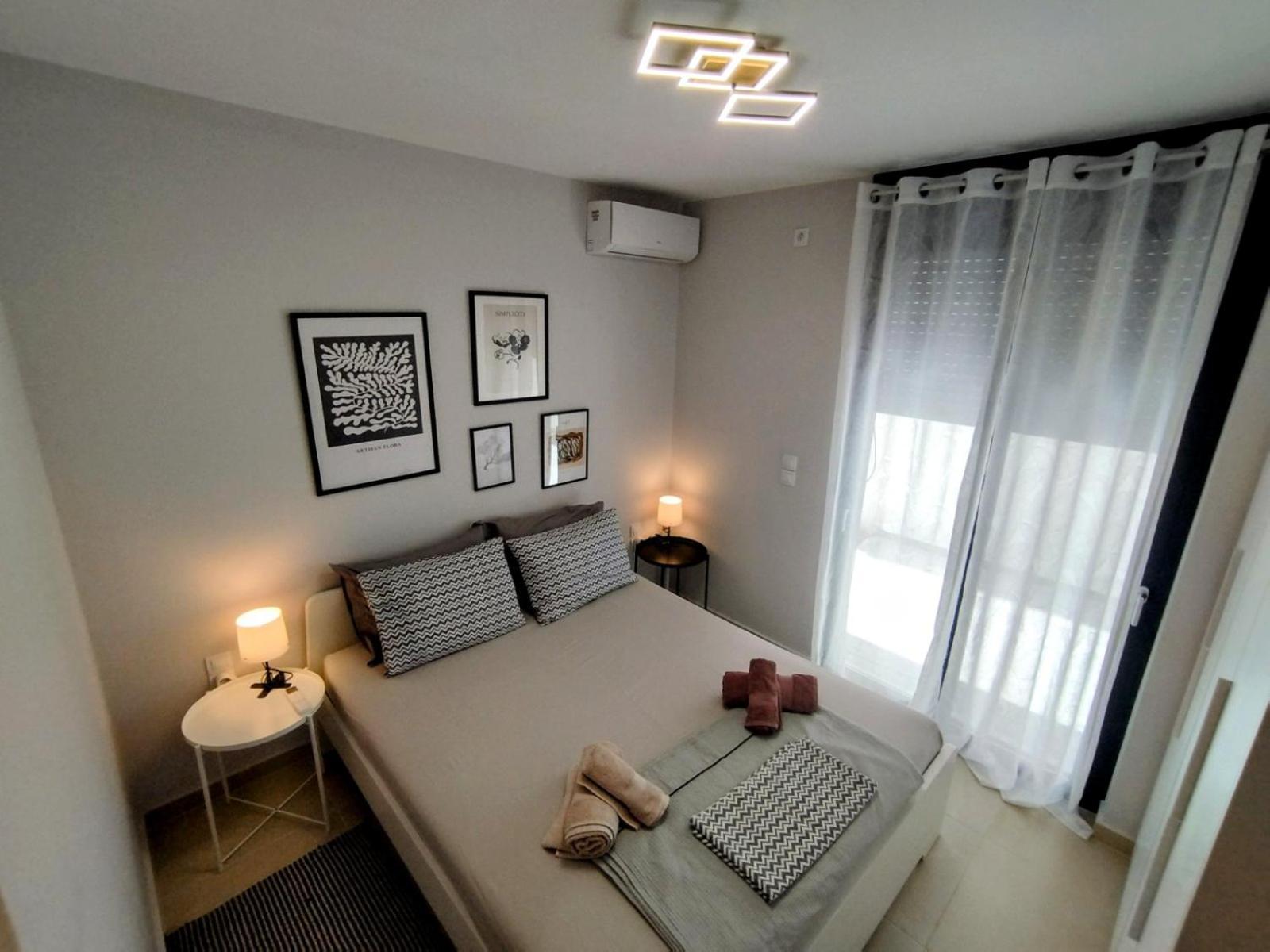Floral Home 1 - Ground Floor Apt With Courtyard And Private Parking! Athens Exterior photo