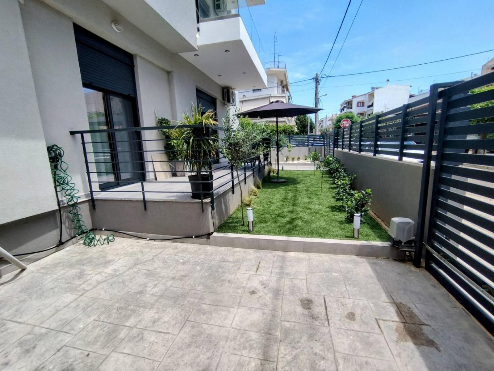 Floral Home 1 - Ground Floor Apt With Courtyard And Private Parking! Athens Exterior photo