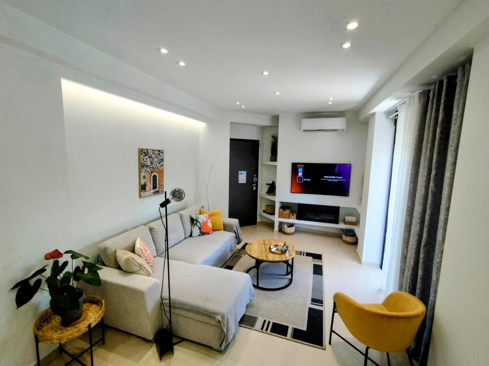 Floral Home 1 - Ground Floor Apt With Courtyard And Private Parking! Athens Exterior photo